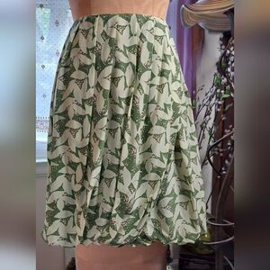 NWT TRACY REESE SILK SKIRT  Bubble Hem line Size 4